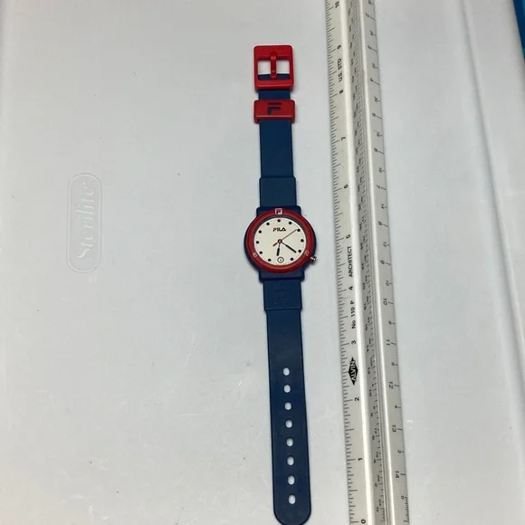 Fila vintage 95M watch, red white blue, new battery, rubber strap, date feature